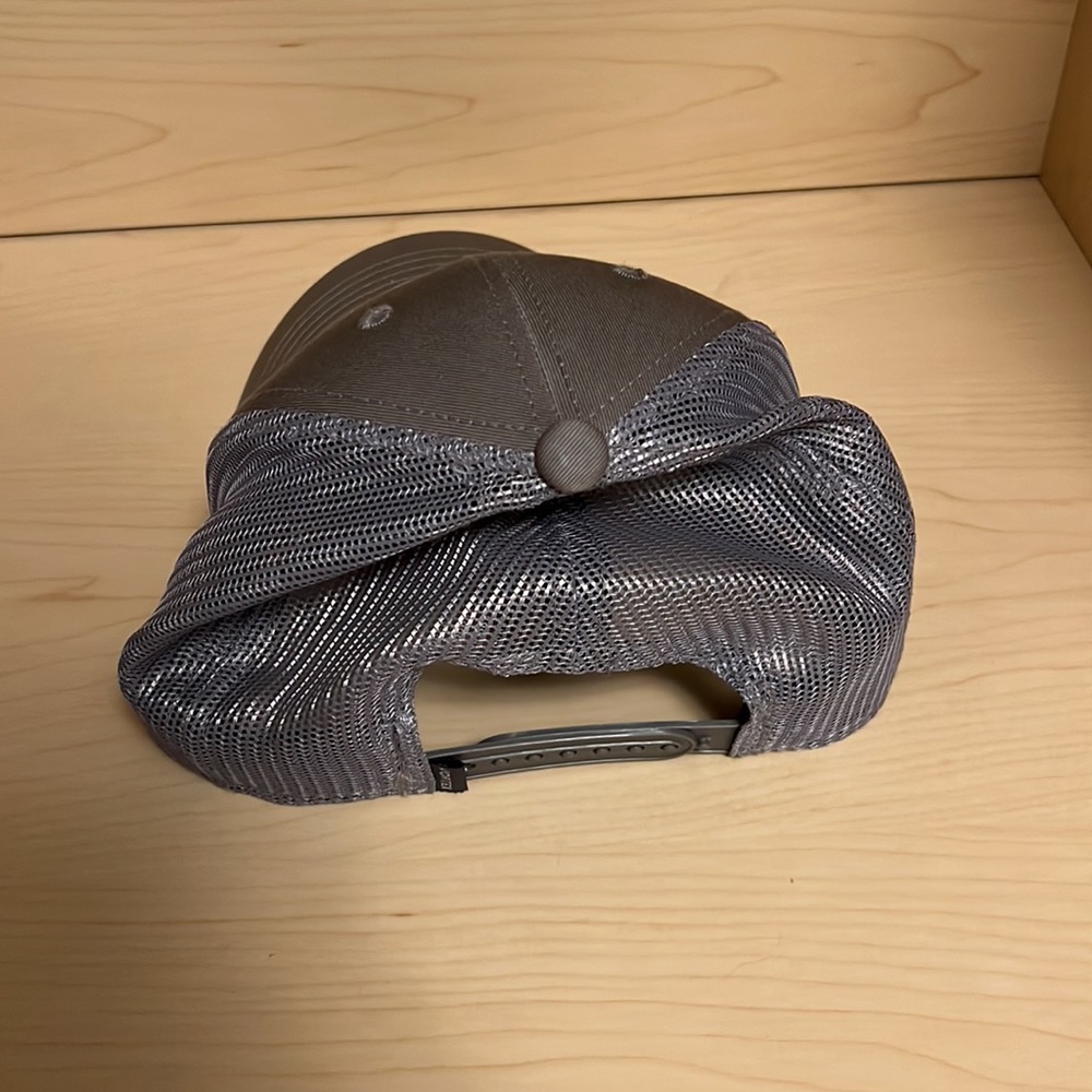 Vortex hat - Picture 2 of 3
